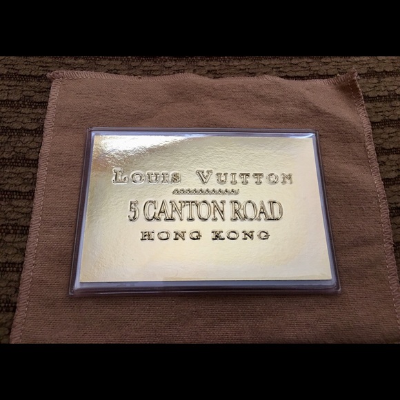 Louis Vuitton Accessories - Louis Vuitton VIP Gold Card Holder